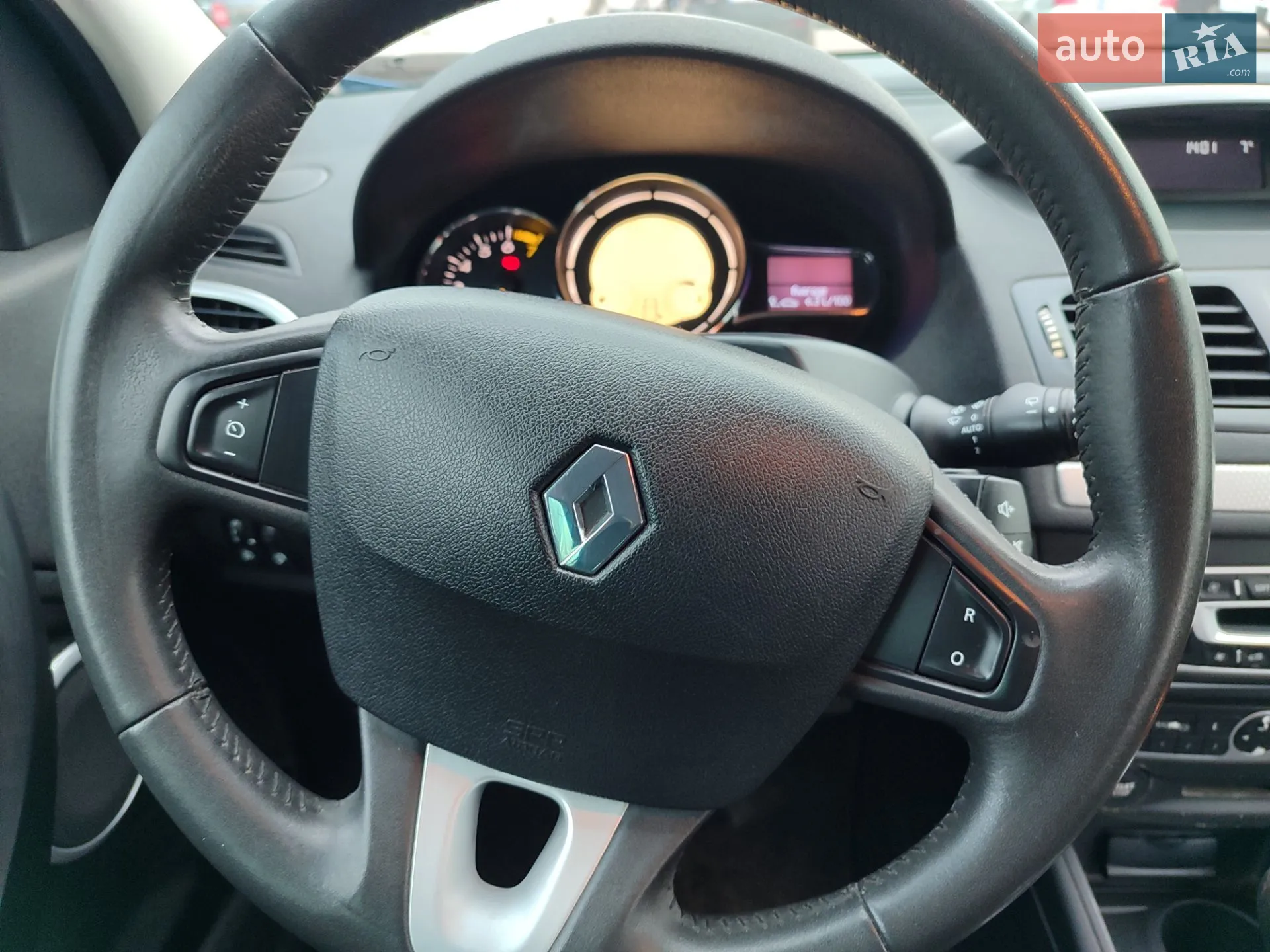 2010 Renault Megane - мініатюра 20
