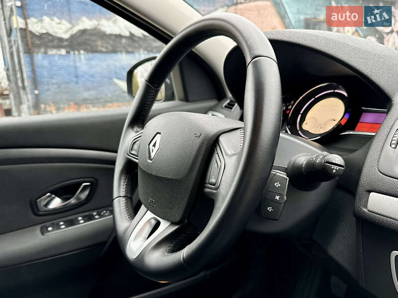 Хэтчбек Renault Megane 2010 в Луцке