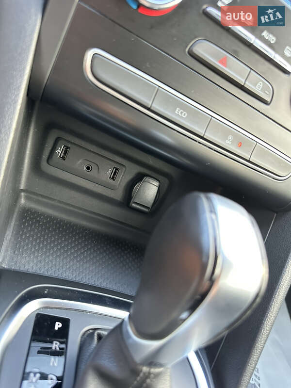 Універсал Renault Megane 2019 в Києві фото 39 Універсал Renault Megane 2019 в Києві