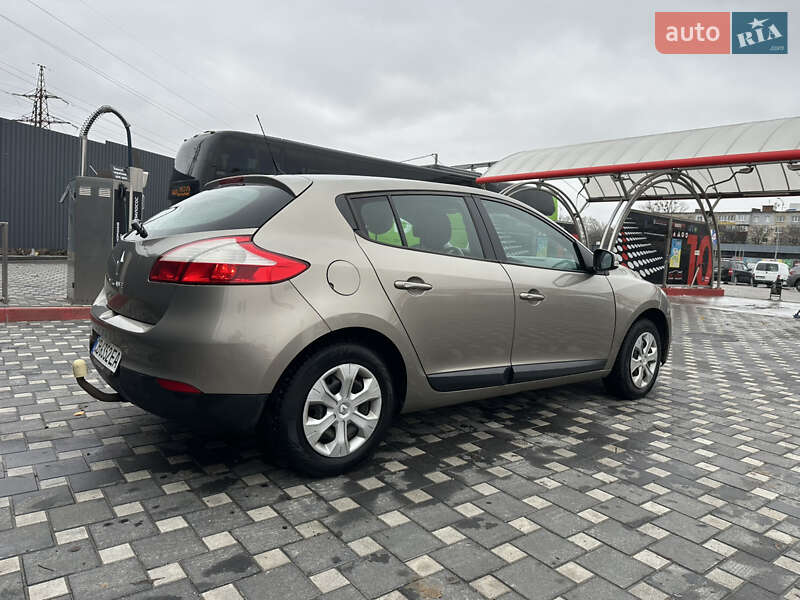 Хэтчбек Renault Megane 2010 в Полтаве
