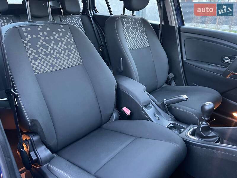 Універсал Renault Megane 2012 в Луцьку фото 31 Універсал Renault Megane 2012 в Луцьку