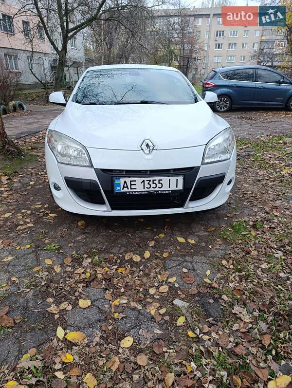 Купе Renault Megane 2010 в Никополе фото 8 Купе Renault Megane 2010 в Никополе