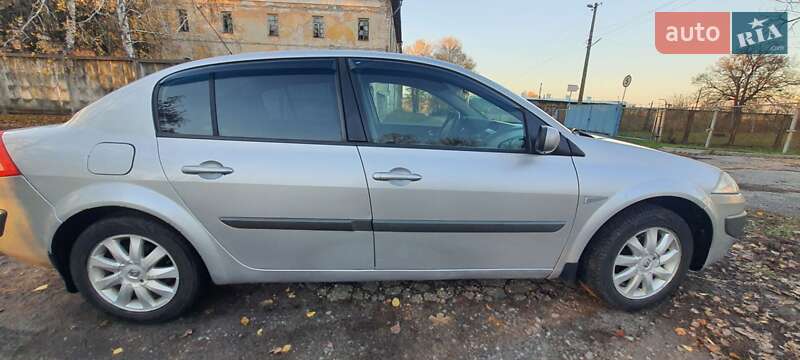 Седан Renault Megane 2006 в Чугуеве фото 15 Седан Renault Megane 2006 в Чугуеве