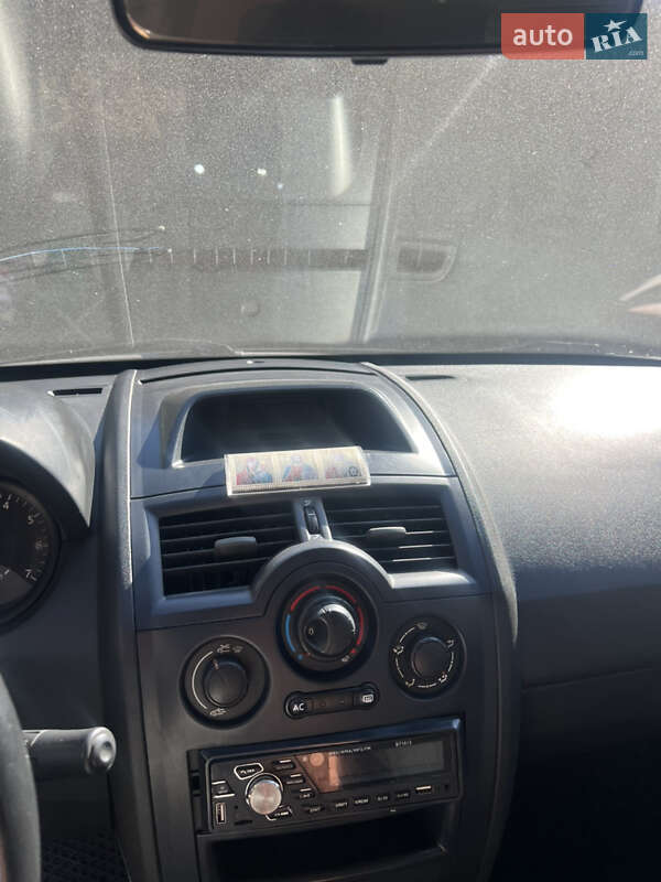 Седан Renault Megane 2004 в Днепре фото 12 Седан Renault Megane 2004 в Днепре