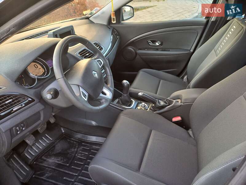 Универсал Renault Megane 2012 в Надворной фото 40 Универсал Renault Megane 2012 в Надворной