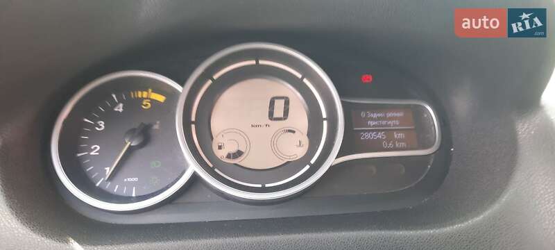 Хетчбек Renault Megane 2014 в Києві фото 13 Хетчбек Renault Megane 2014 в Києві