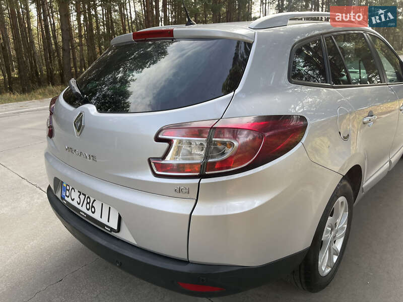 Универсал Renault Megane 2015 в Славуте фото 38 Универсал Renault Megane 2015 в Славуте
