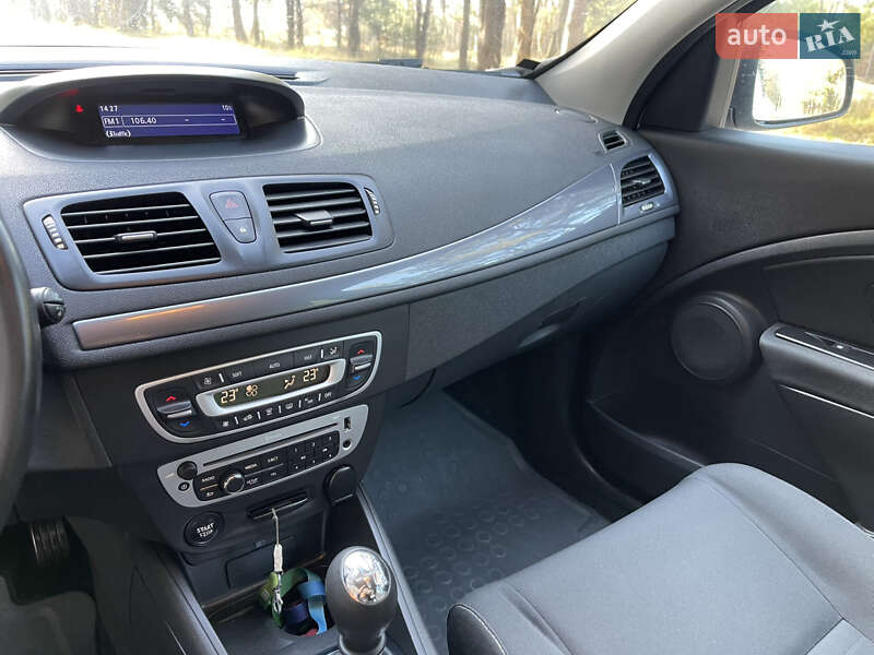 Универсал Renault Megane 2015 в Славуте фото 110 Универсал Renault Megane 2015 в Славуте