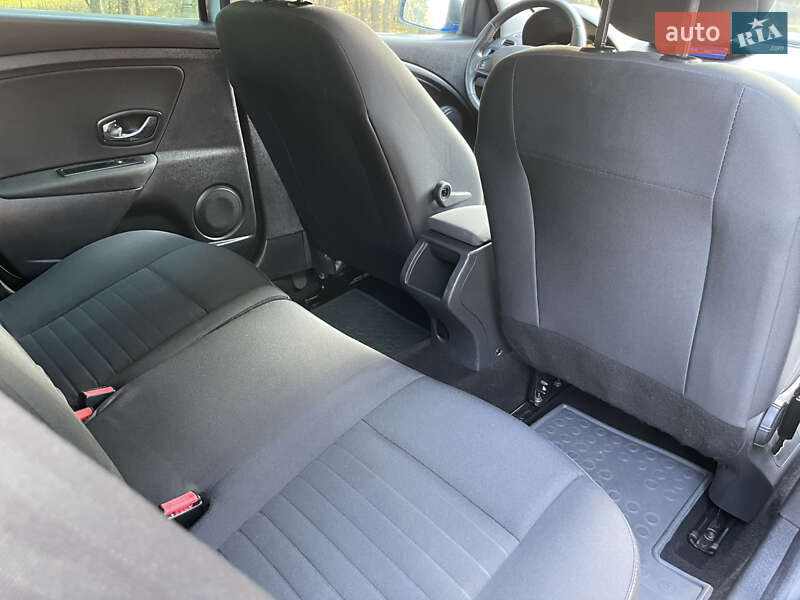 Универсал Renault Megane 2015 в Славуте фото 116 Универсал Renault Megane 2015 в Славуте