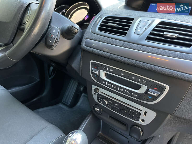 Универсал Renault Megane 2015 в Славуте фото 148 Универсал Renault Megane 2015 в Славуте