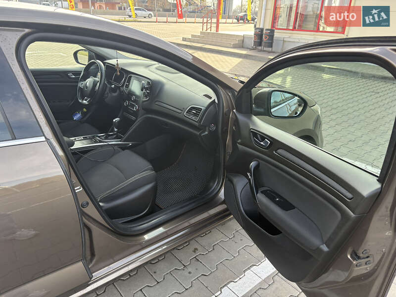 Седан Renault Megane 2017 в Василькові