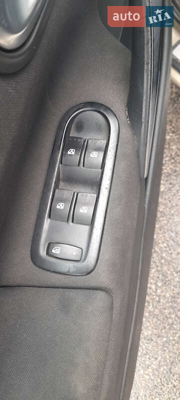 Универсал Renault Megane 2007 в Богуславе фото 24 Универсал Renault Megane 2007 в Богуславе