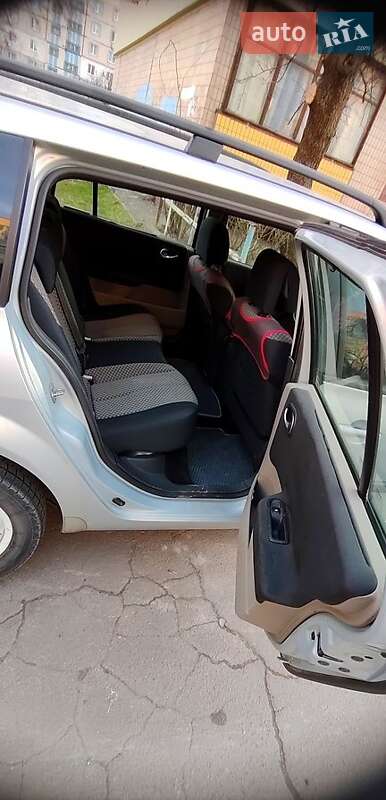 Универсал Renault Megane 2004 в Каменском