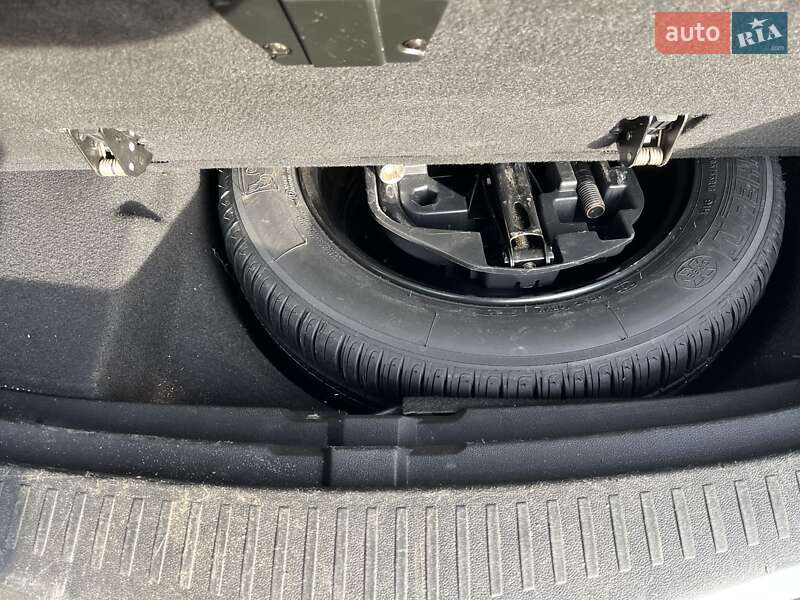 Универсал Renault Megane 2018 в Ахтырке фото 11 Универсал Renault Megane 2018 в Ахтырке