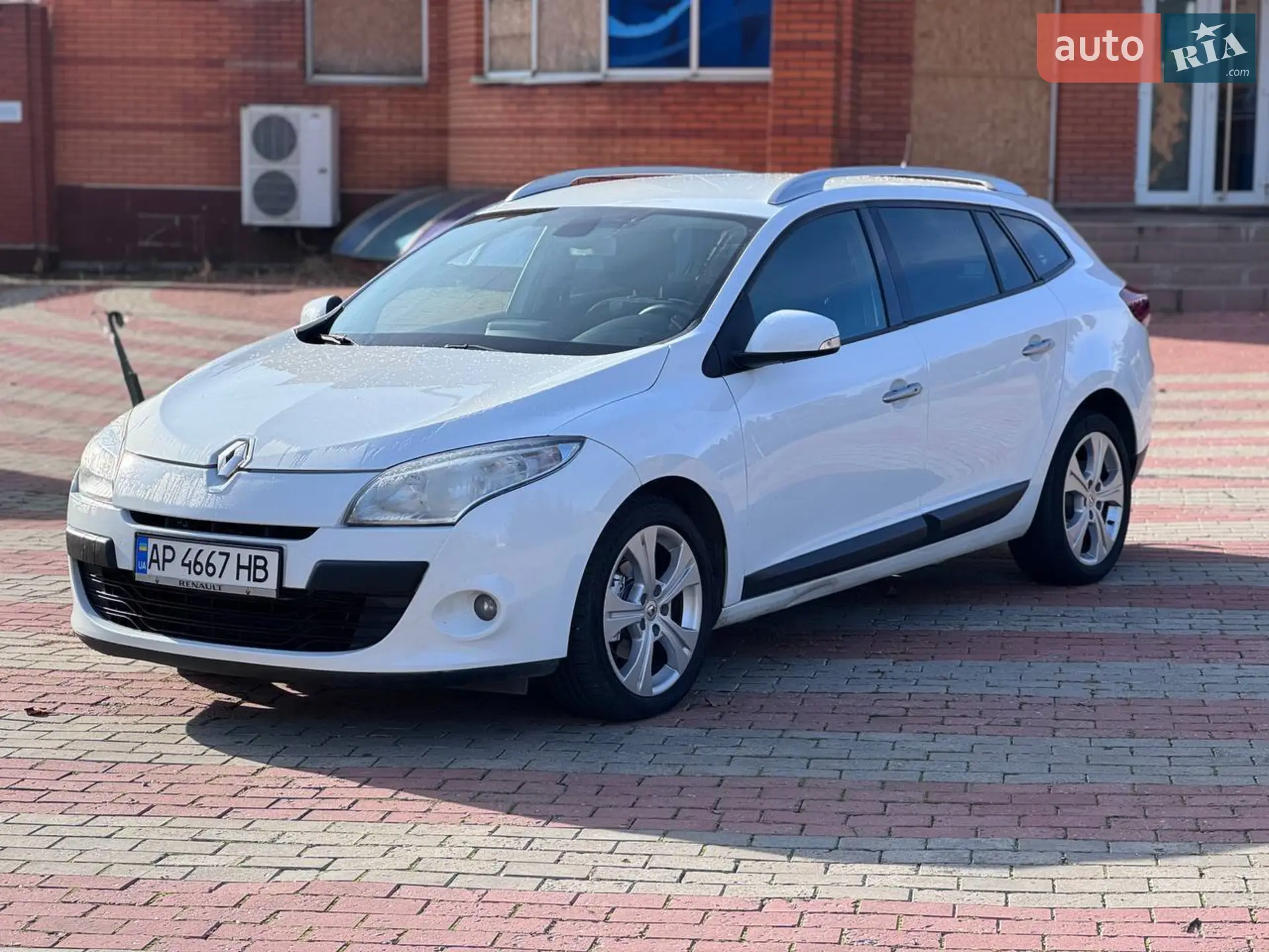 2010 Renault Megane - мініатюра 3