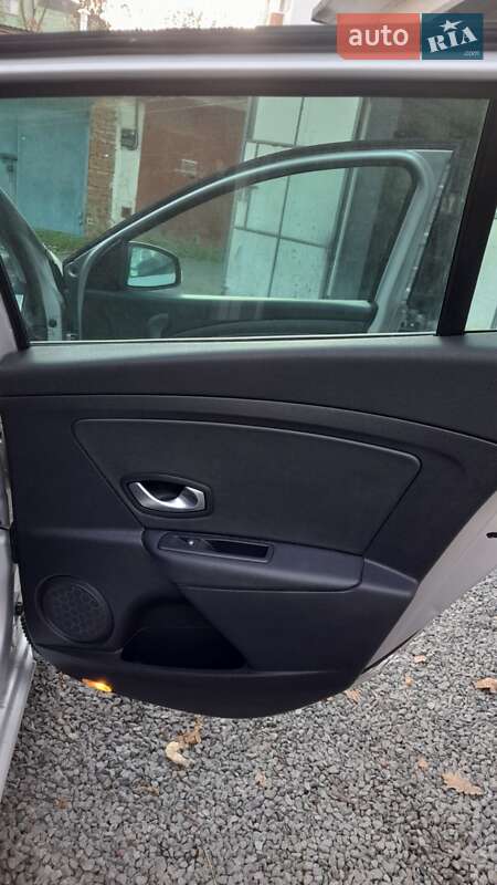 Универсал Renault Megane 2010 в Хмельницком фото 14 Универсал Renault Megane 2010 в Хмельницком