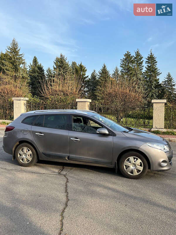 Універсал Renault Megane 2011 в Умані фото 3 Універсал Renault Megane 2011 в Умані