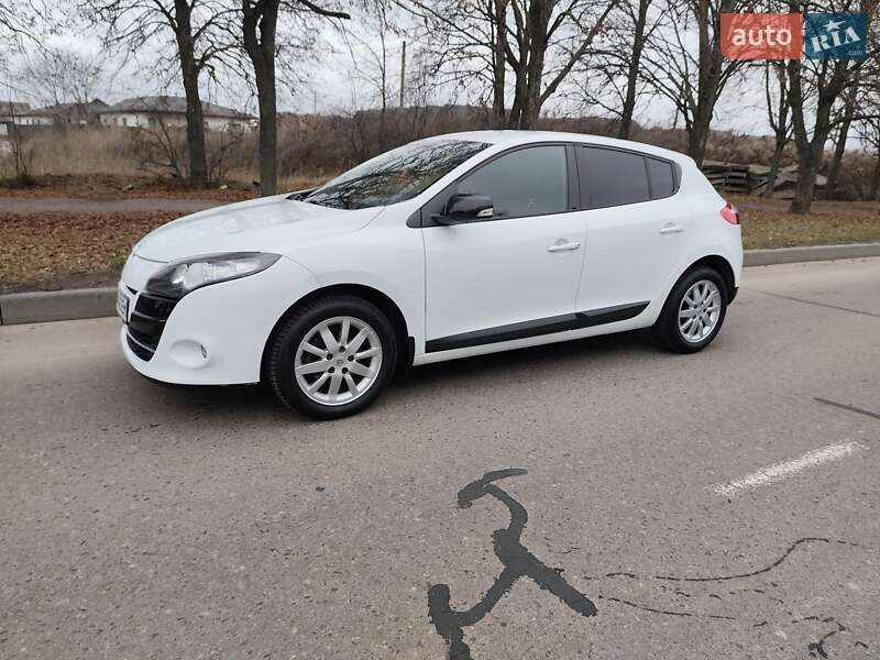 Хэтчбек Renault Megane 2011 в Сумах
