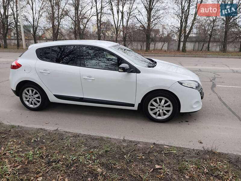 Хэтчбек Renault Megane 2011 в Сумах
