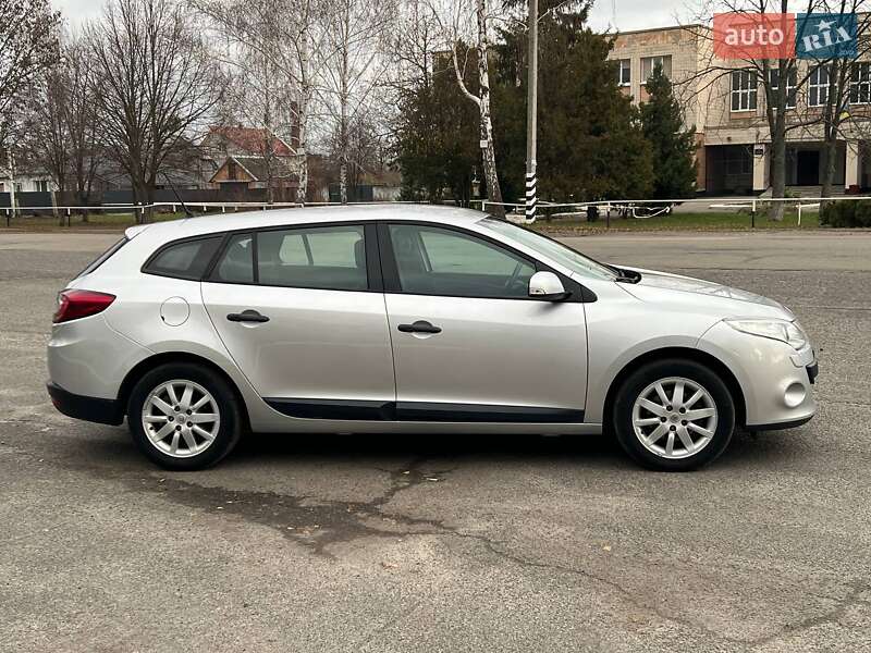 Универсал Renault Megane 2010 в Лубнах фото 17 Универсал Renault Megane 2010 в Лубнах