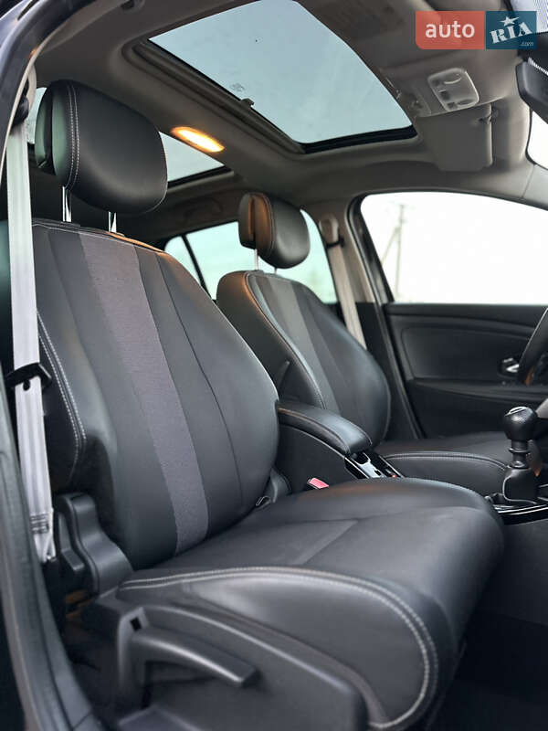 Универсал Renault Megane 2012 в Луцке фото 33 Универсал Renault Megane 2012 в Луцке