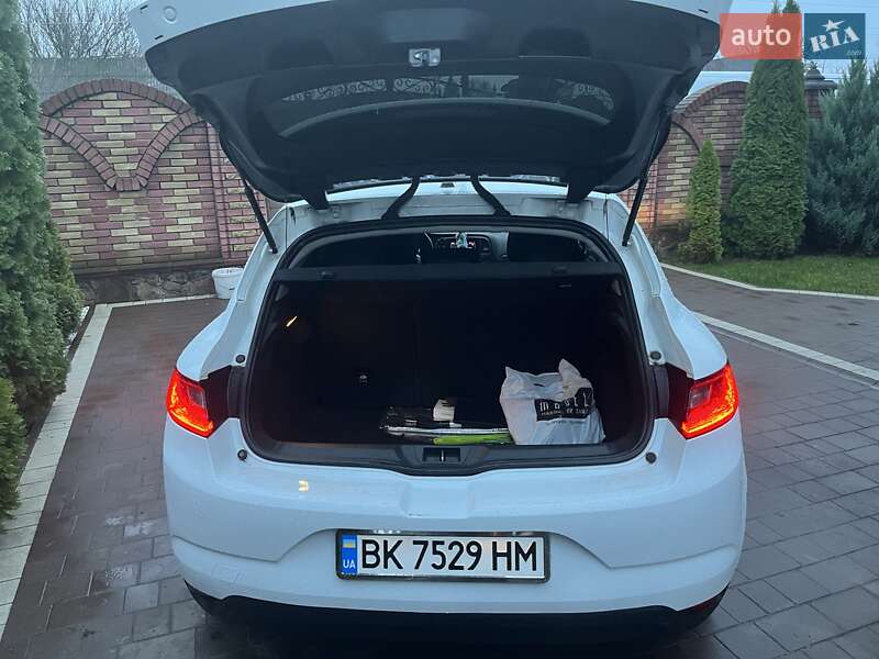 Хэтчбек Renault Megane 2016 в Степани фото 15 Хэтчбек Renault Megane 2016 в Степани