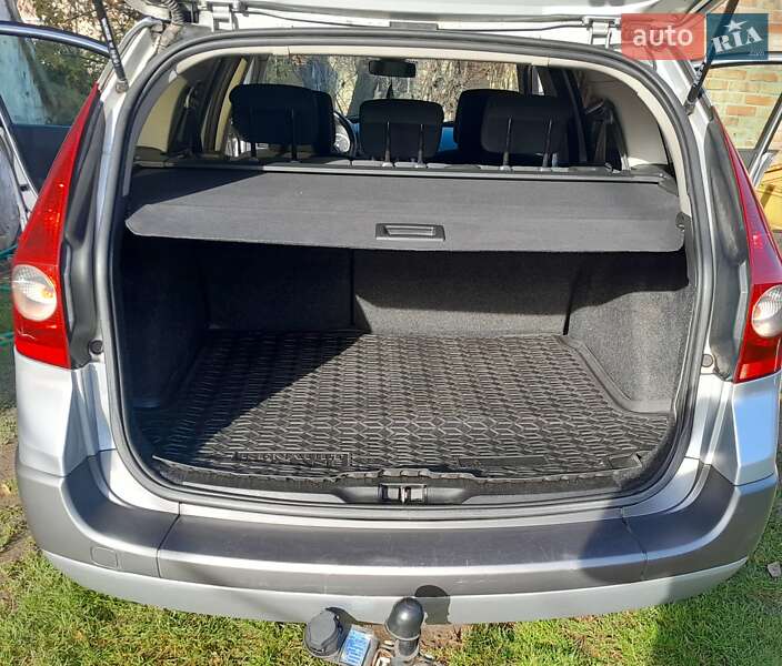 Универсал Renault Megane 2004 в Чигирине фото 5 Универсал Renault Megane 2004 в Чигирине