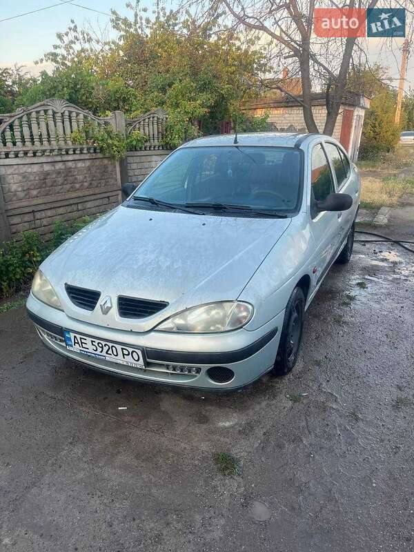 Седан Renault Megane 2000 в Кривом Роге