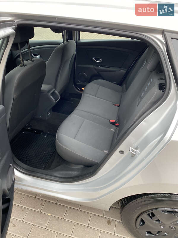Универсал Renault Megane 2011 в Ровно фото 22 Универсал Renault Megane 2011 в Ровно