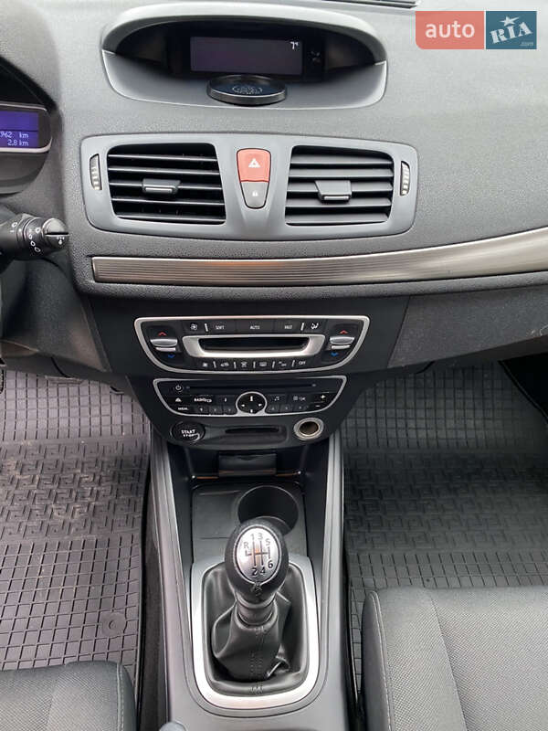 Универсал Renault Megane 2011 в Ровно фото 30 Универсал Renault Megane 2011 в Ровно