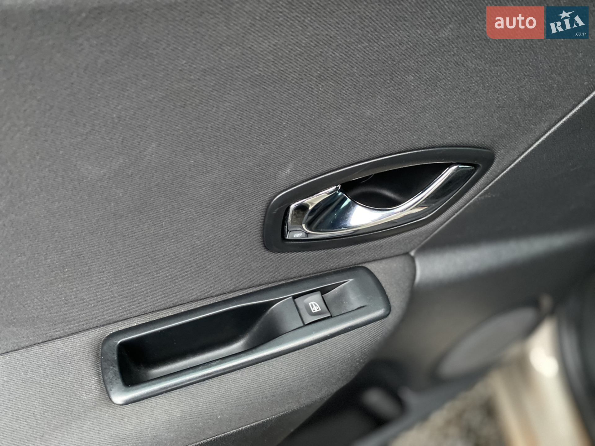 2012 Renault Megane - мініатюра 41