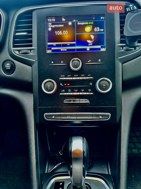 Седан Renault Megane 2018 в Киеве фото 18 Седан Renault Megane 2018 в Киеве