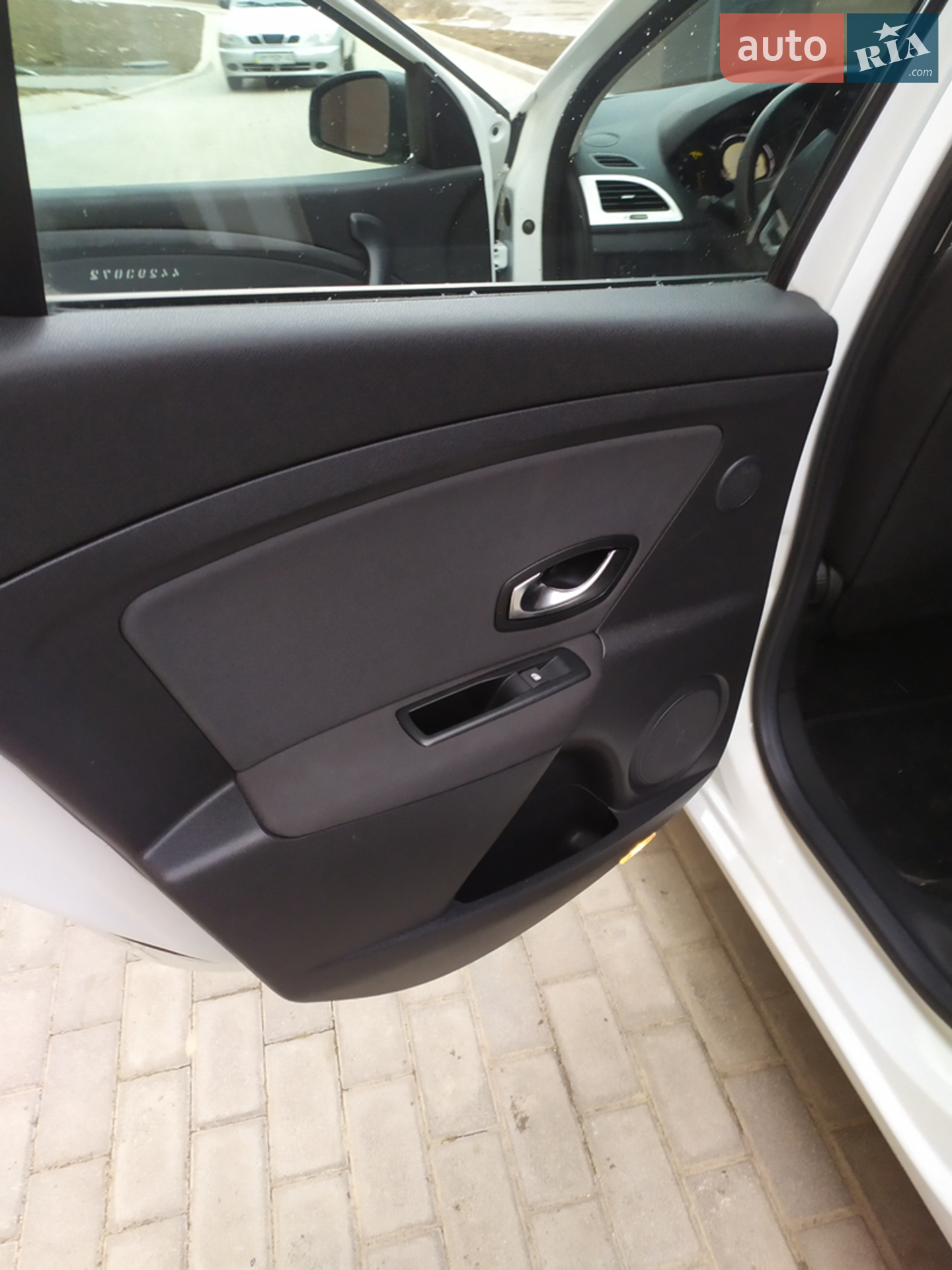 2010 Renault Megane - мініатюра 5
