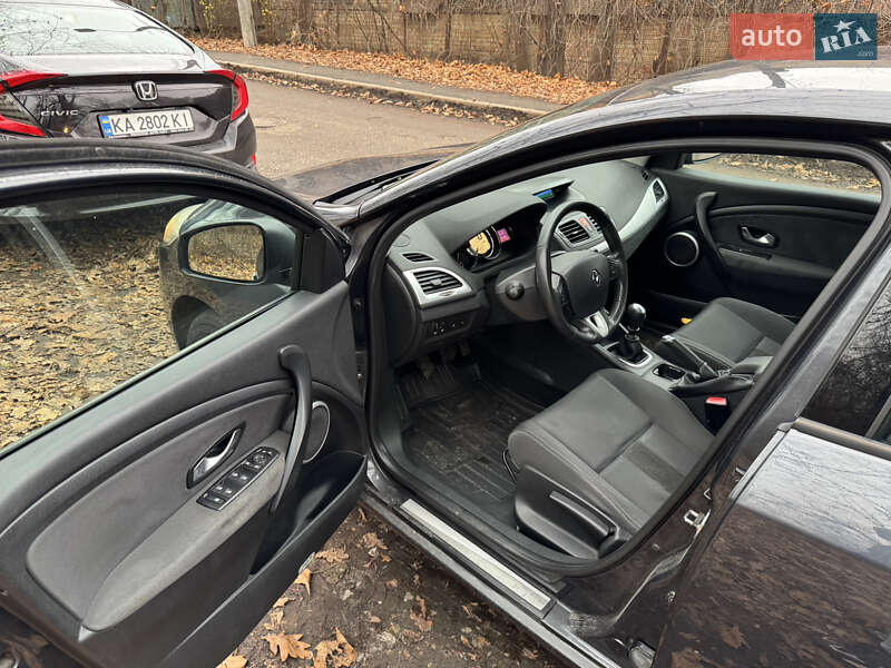Хэтчбек Renault Megane 2009 в Киеве фото 11 Хэтчбек Renault Megane 2009 в Киеве