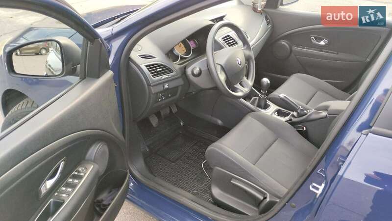 Хэтчбек Renault Megane 2010 в Горишних Плавнях