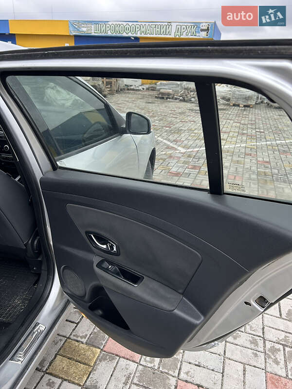 Универсал Renault Megane 2012 в Житомире фото 18 Универсал Renault Megane 2012 в Житомире
