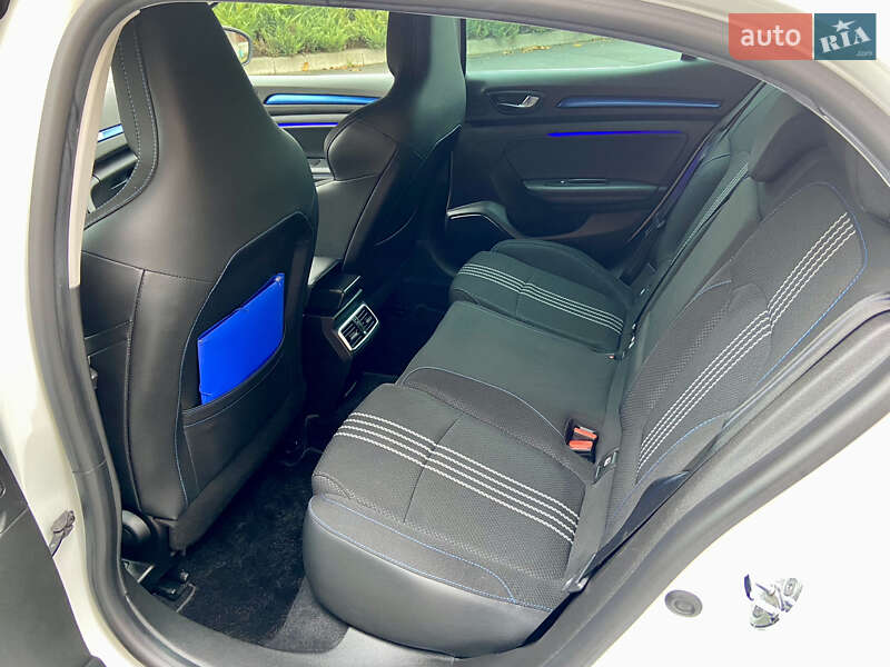Хетчбек Renault Megane 2017 в Умані фото 46 Хетчбек Renault Megane 2017 в Умані