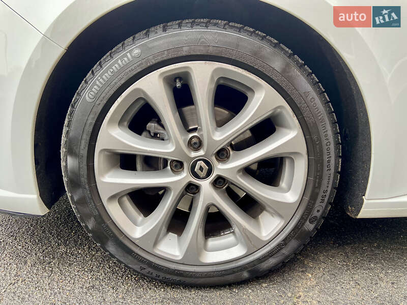 Хетчбек Renault Megane 2017 в Умані фото 90 Хетчбек Renault Megane 2017 в Умані