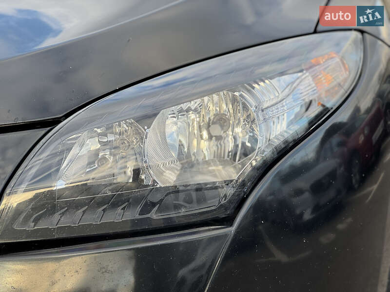 Універсал Renault Megane 2011 в Києві фото 10 Універсал Renault Megane 2011 в Києві