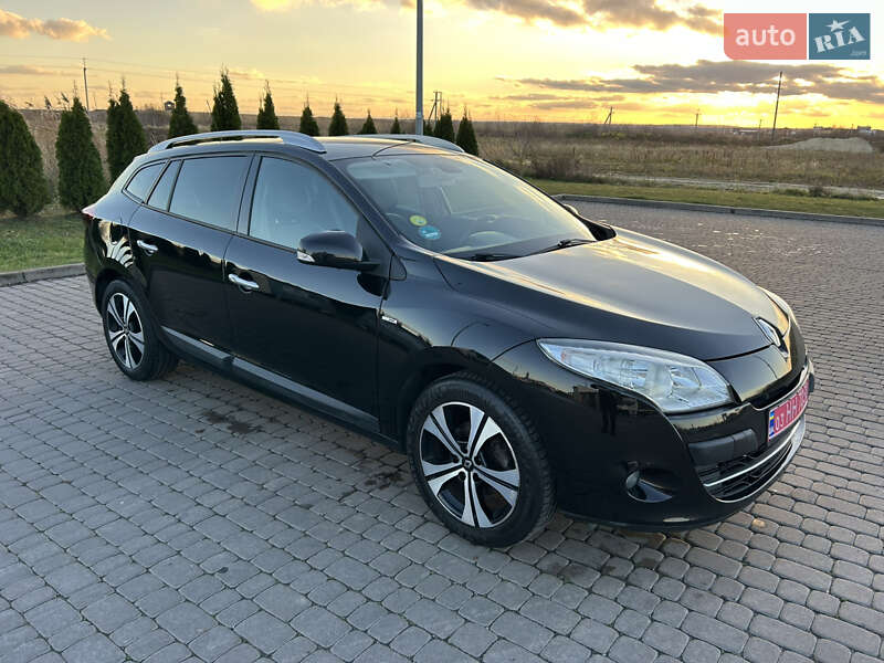 Универсал Renault Megane 2011 в Городке