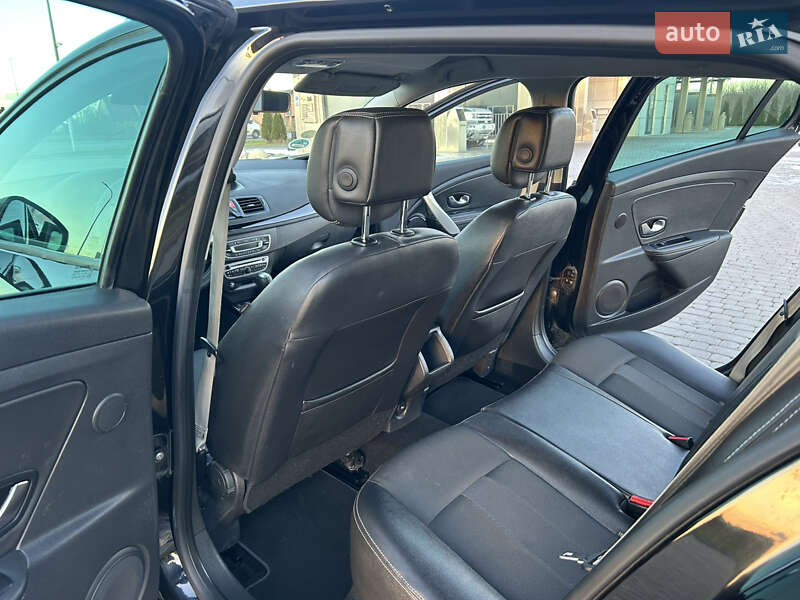 Универсал Renault Megane 2011 в Городке