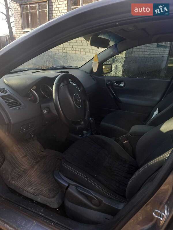 Седан Renault Megane 2008 в Остер