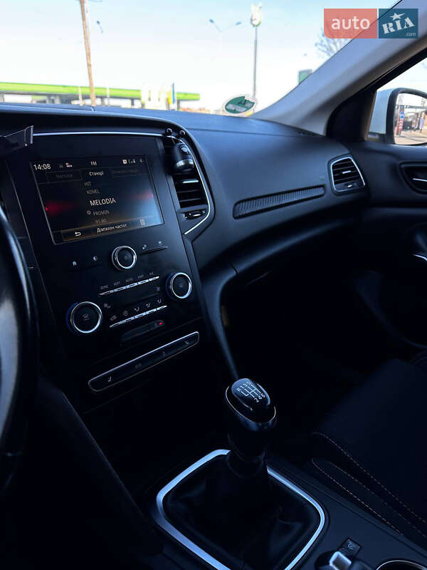 Универсал Renault Megane 2017 в Луцке фото 8 Универсал Renault Megane 2017 в Луцке
