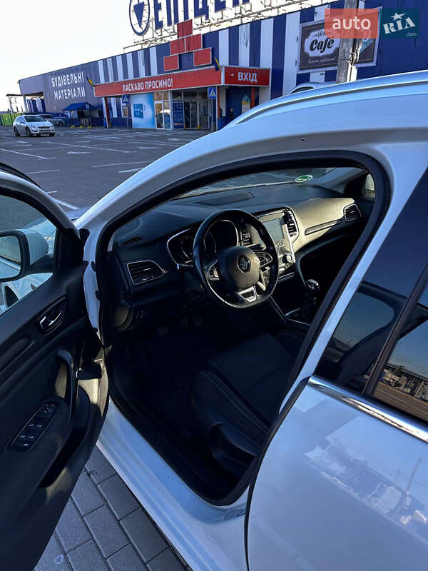 Универсал Renault Megane 2017 в Луцке фото 14 Универсал Renault Megane 2017 в Луцке