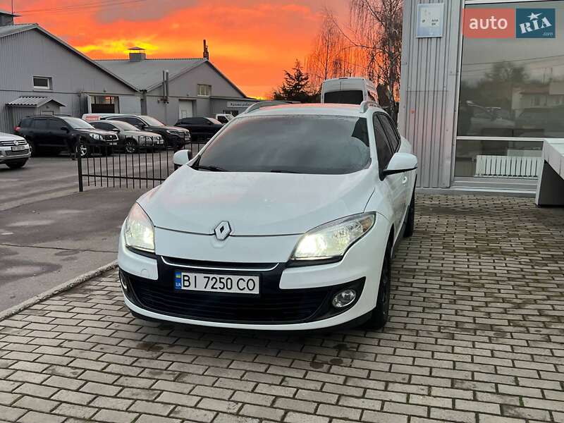 Универсал Renault Megane 2013 в Полтаве фото 4 Универсал Renault Megane 2013 в Полтаве