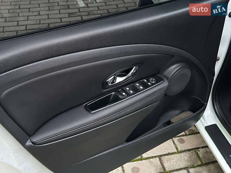 Универсал Renault Megane 2013 в Полтаве фото 15 Универсал Renault Megane 2013 в Полтаве