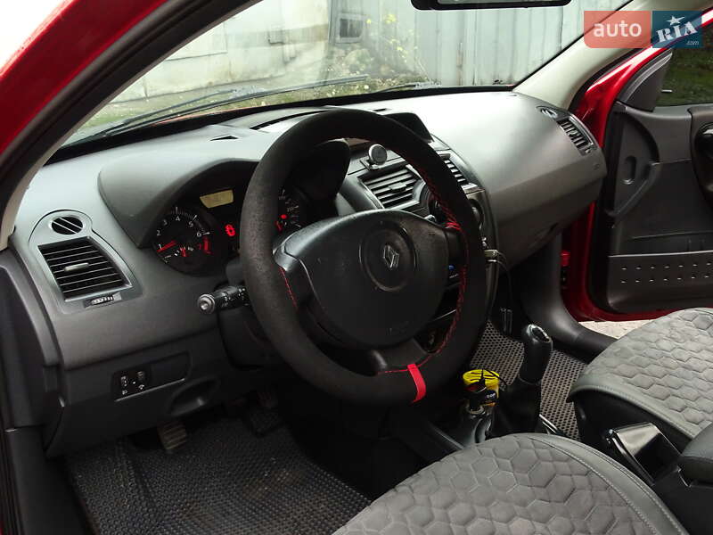 Седан Renault Megane 2006 в Запоріжжі фото 12 Седан Renault Megane 2006 в Запоріжжі