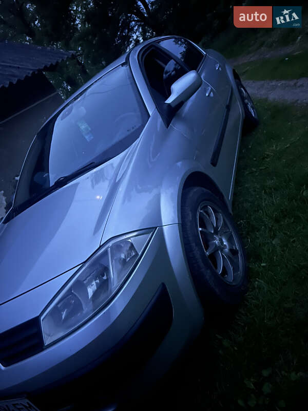 Седан Renault Megane 2005 в Львове