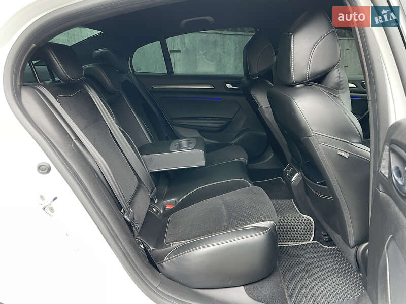 Седан Renault Megane 2017 в Киеве