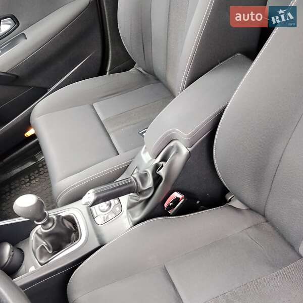 Хэтчбек Renault Megane 2011 в Сумах